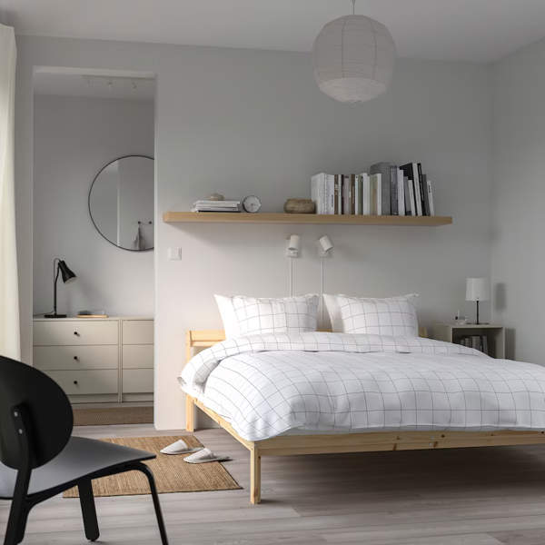 IKEA arrasa con la cama de madera más barata de todos los tiempos: solo cuesta 49 € y parece de diseño nórdico