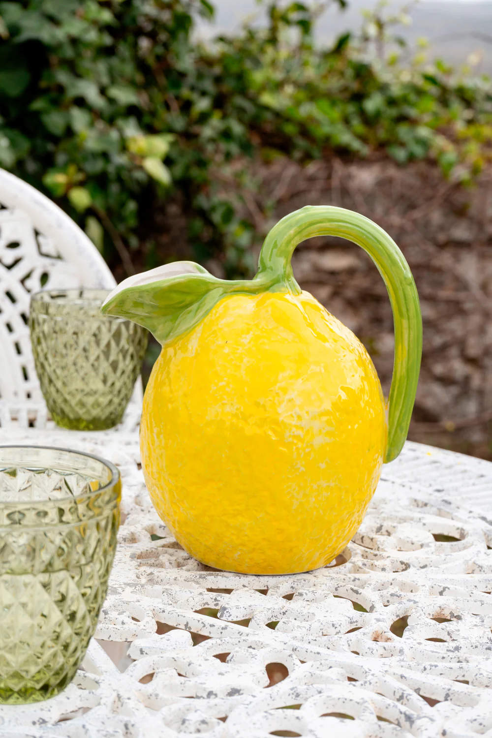 Jarra con forma de limón