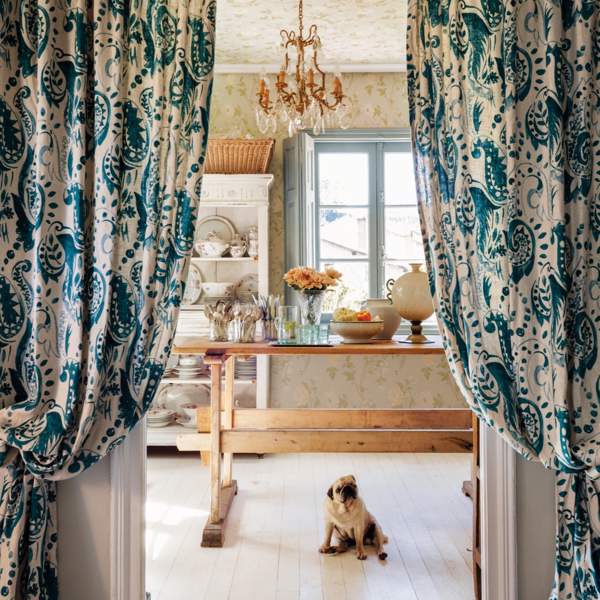 La maravillosa casa de campo llena de papeles pintados y muebles provenzales de Federica&Co que obsesiona a las mujeres francesas