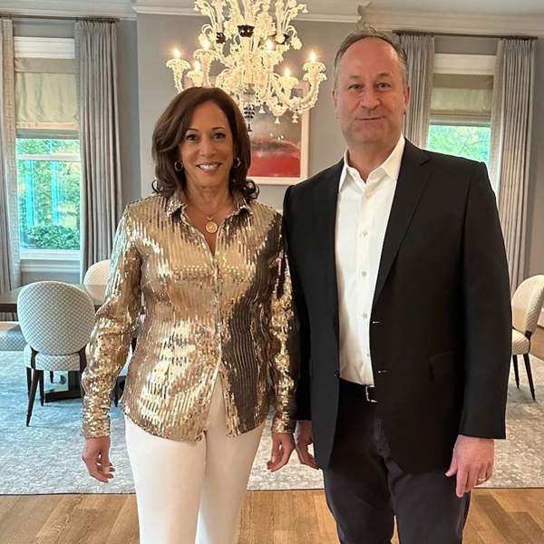 La preciosa y acogedora casa de Kamala Harris de 830 m2: 33 habitaciones, jardín para barbacoas, piscina y gimnasio propio