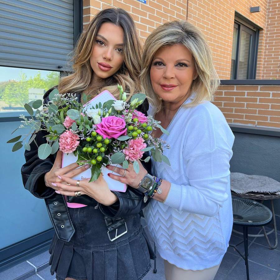 Alejandra Rubio junto a su mamá, Terelu Campos. 