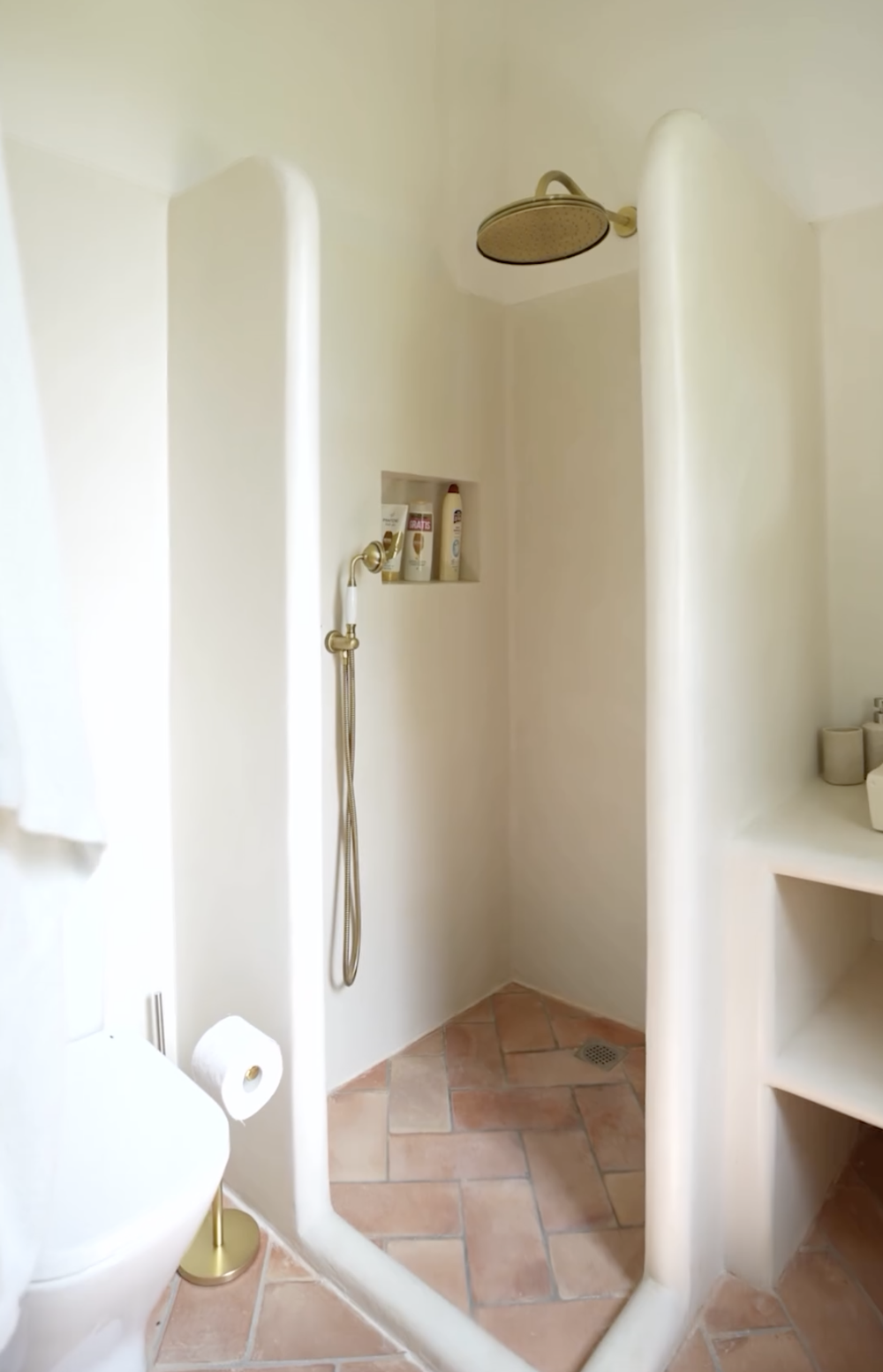 Baño de María Pombo en Cantabria