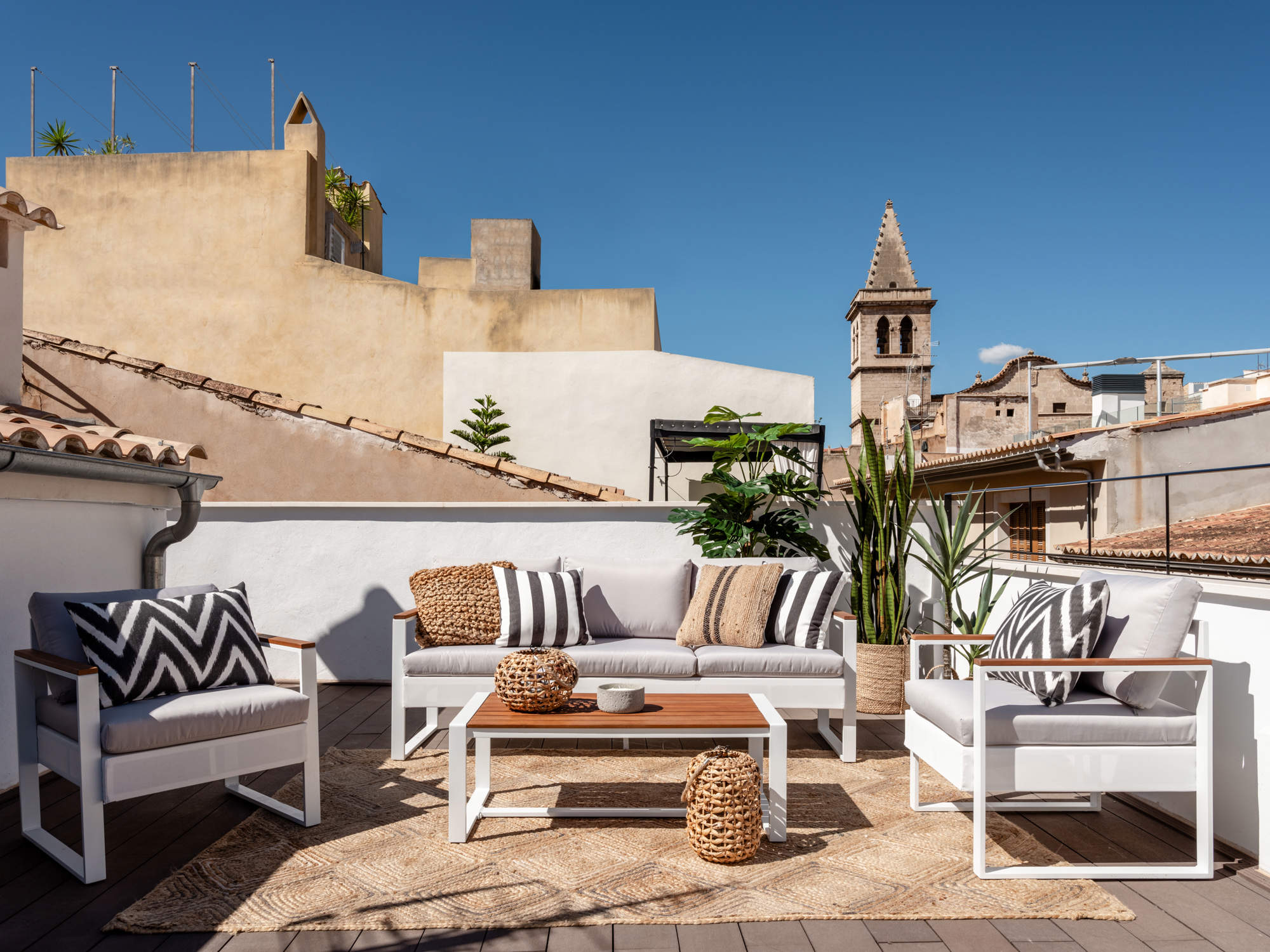 Una azotea con vistas a Palma de Mallorca