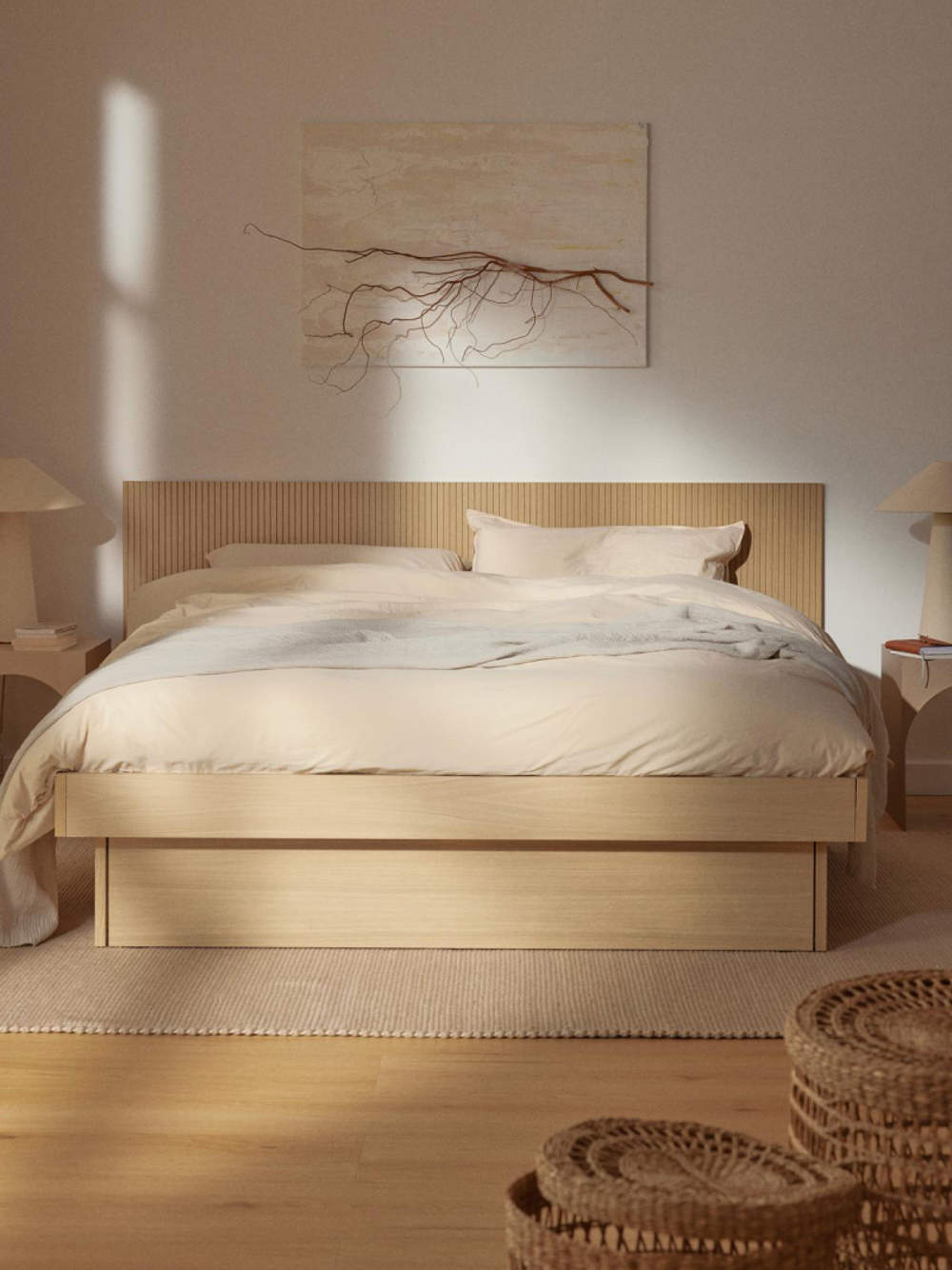 Cama con cajones laterales y cabecero de madera Sato