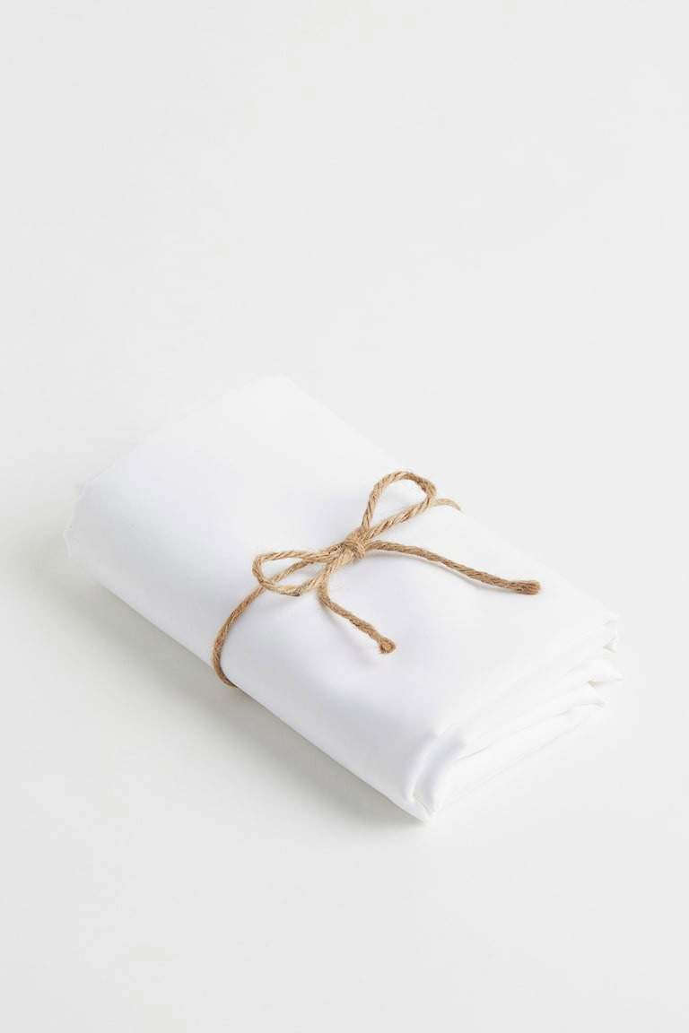 Cortina de ducha blanca sencilla, de H&M Home