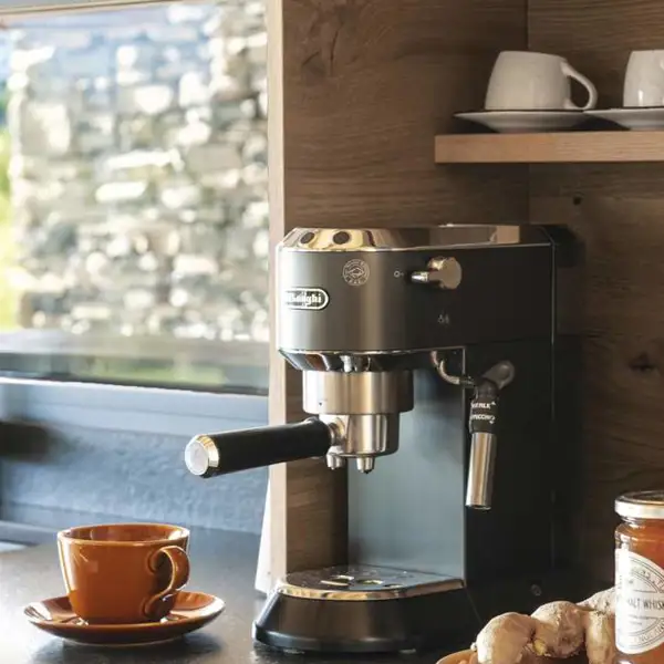 Prepara el café con elegancia, a tu gusto y como un barista: estas son las mejores cafeteras espresso 2024