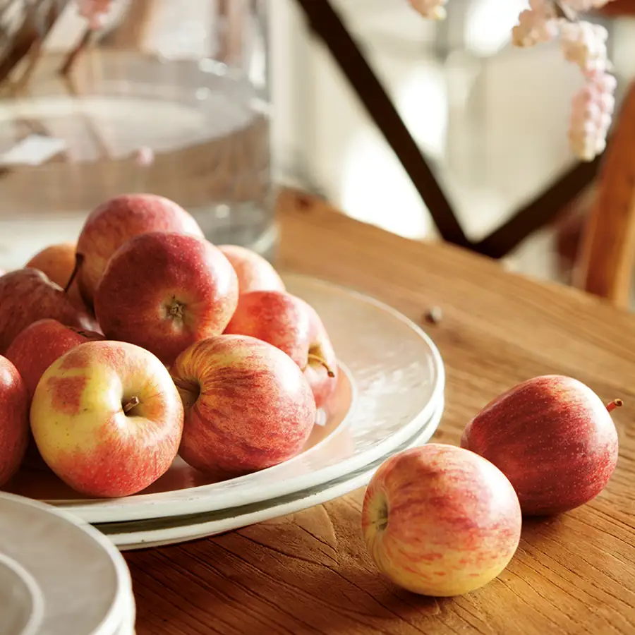 Te animamos a que vayas dejando de lado los ambientadores comerciales para aromatizar la casa y te pase a opciones más naturales, como el uso de cáscaras de manzana