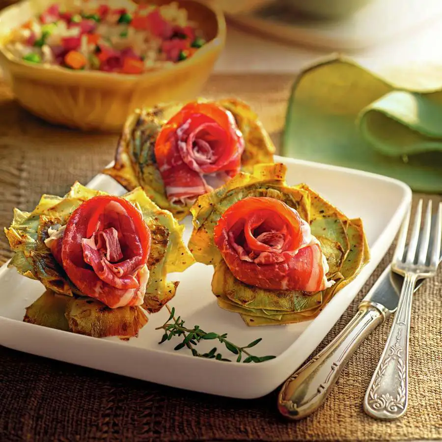 Flores de alcachofas con jamón ibérico