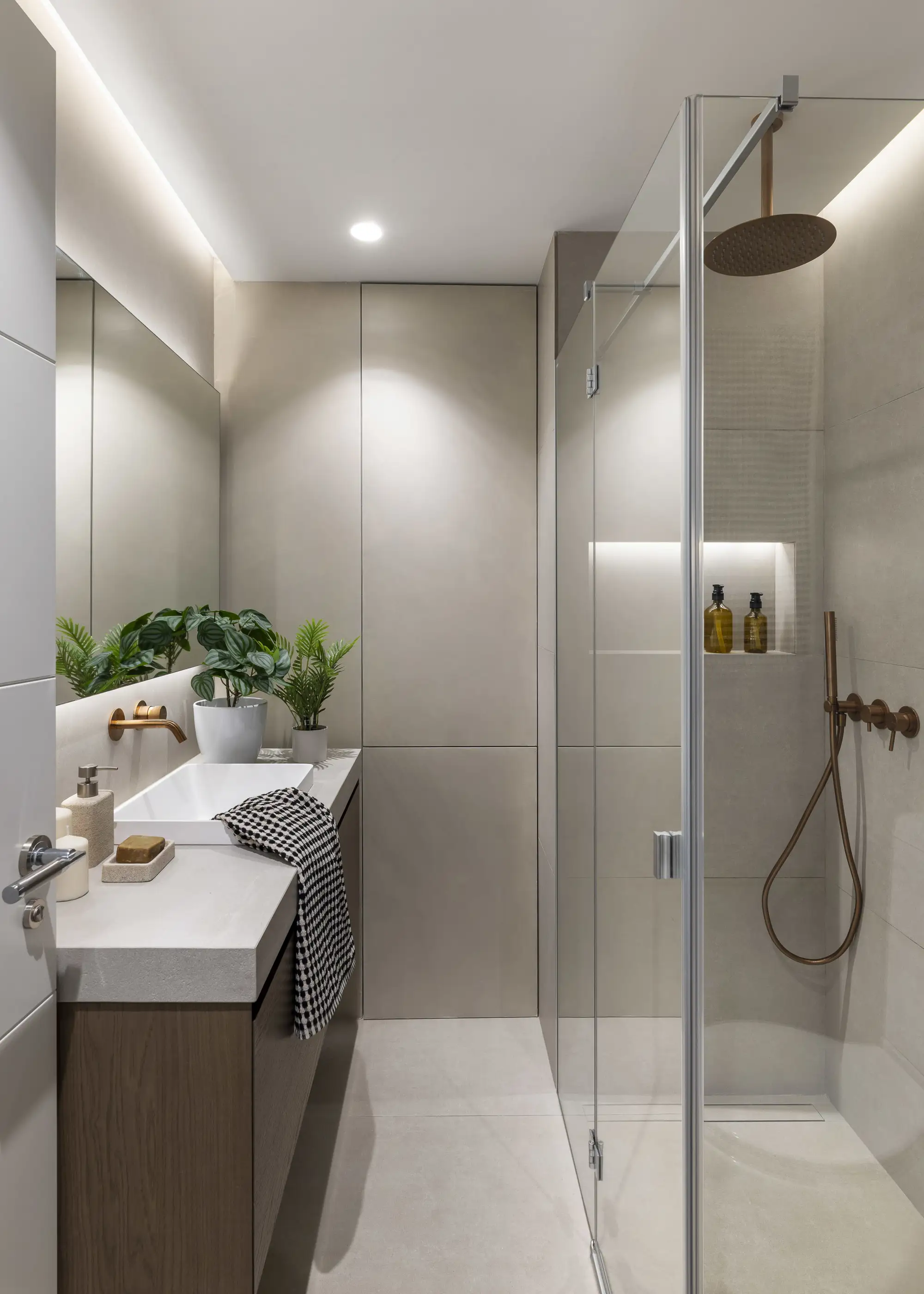 El baño de la suite con nuevas líneas modernas