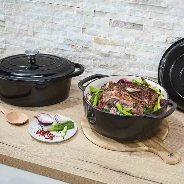 Eleva tu cocina con la olla de hierro fundido de Lidl, ¡como la cocotte de Le Creuset, pero por menos de 40 euros!