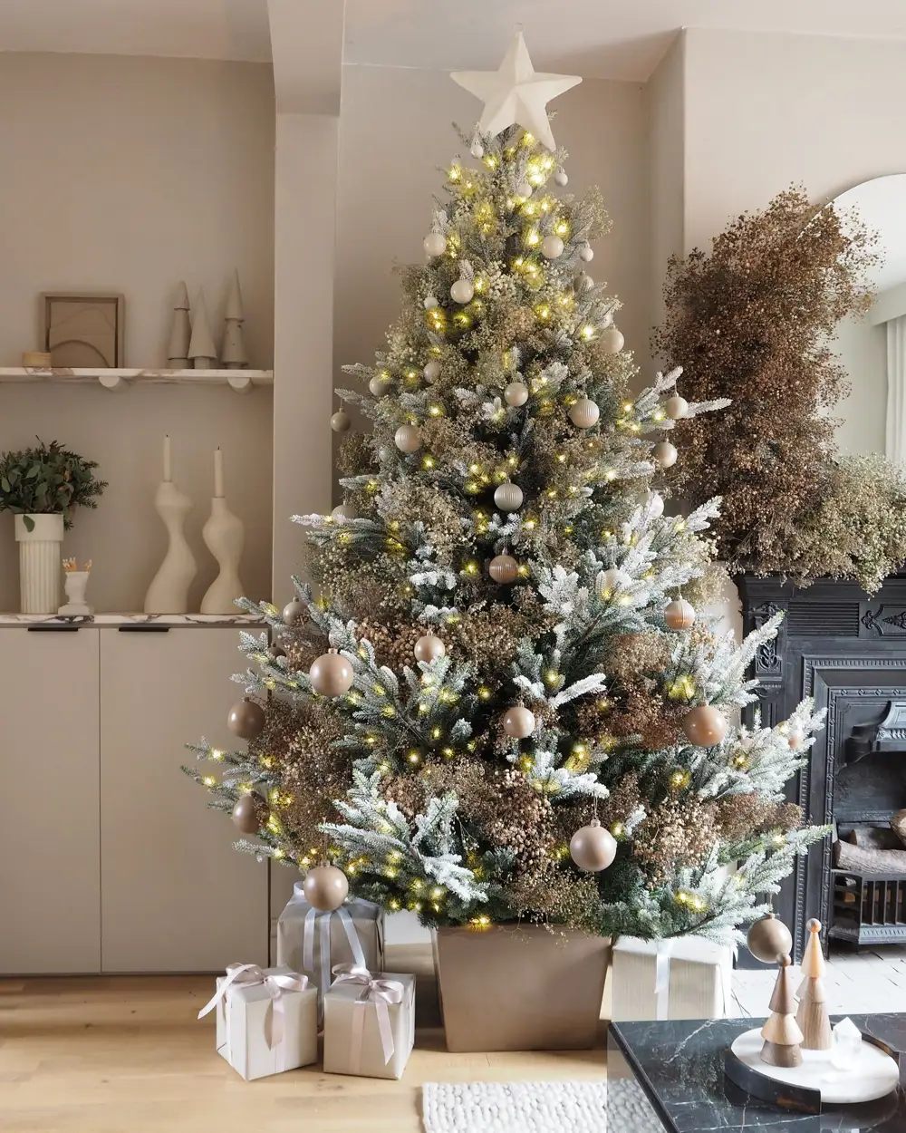 Árbol de Navidad en maceta cuadrada