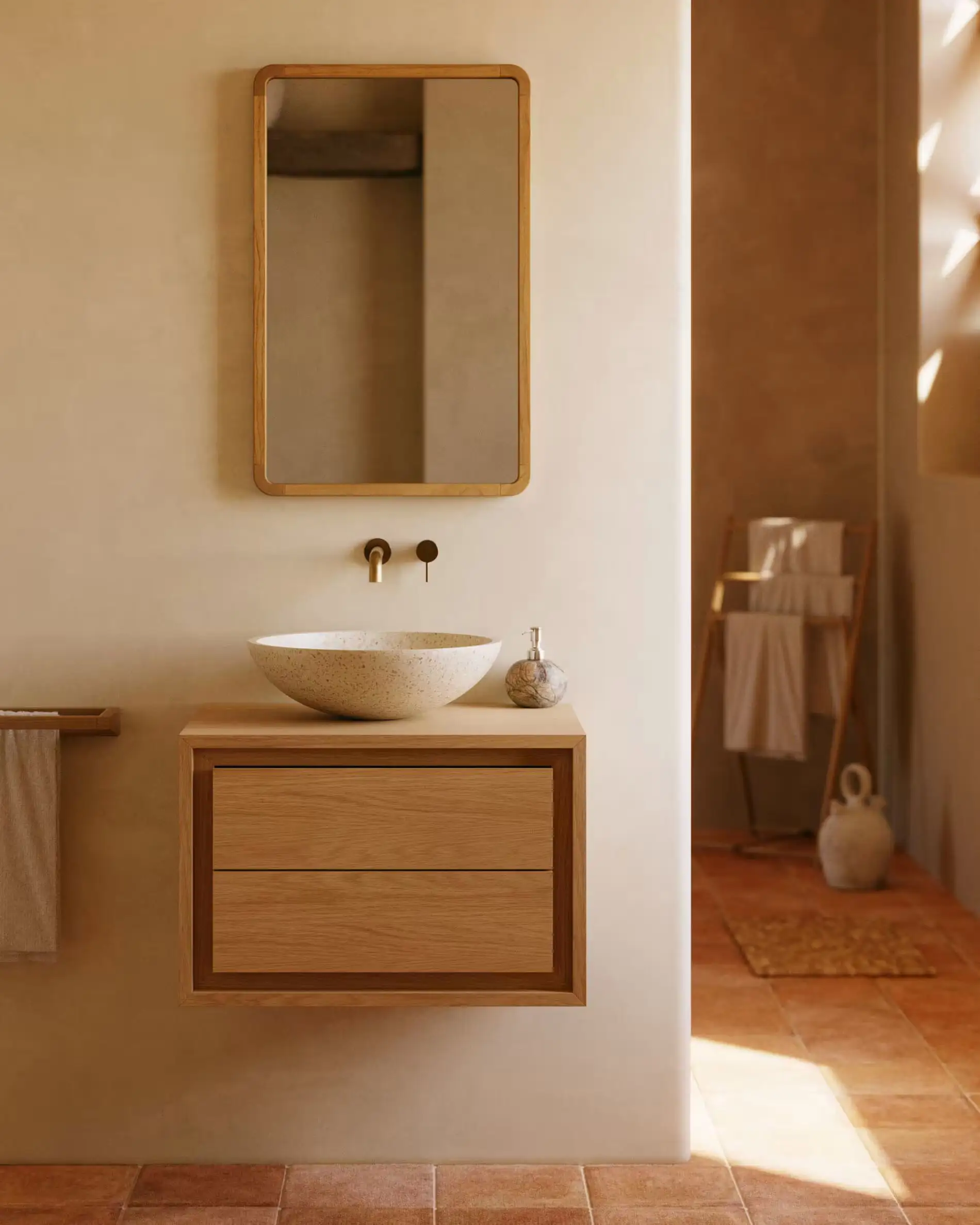 Mueble de lavabo de madera maciza de teca con acabado natural.