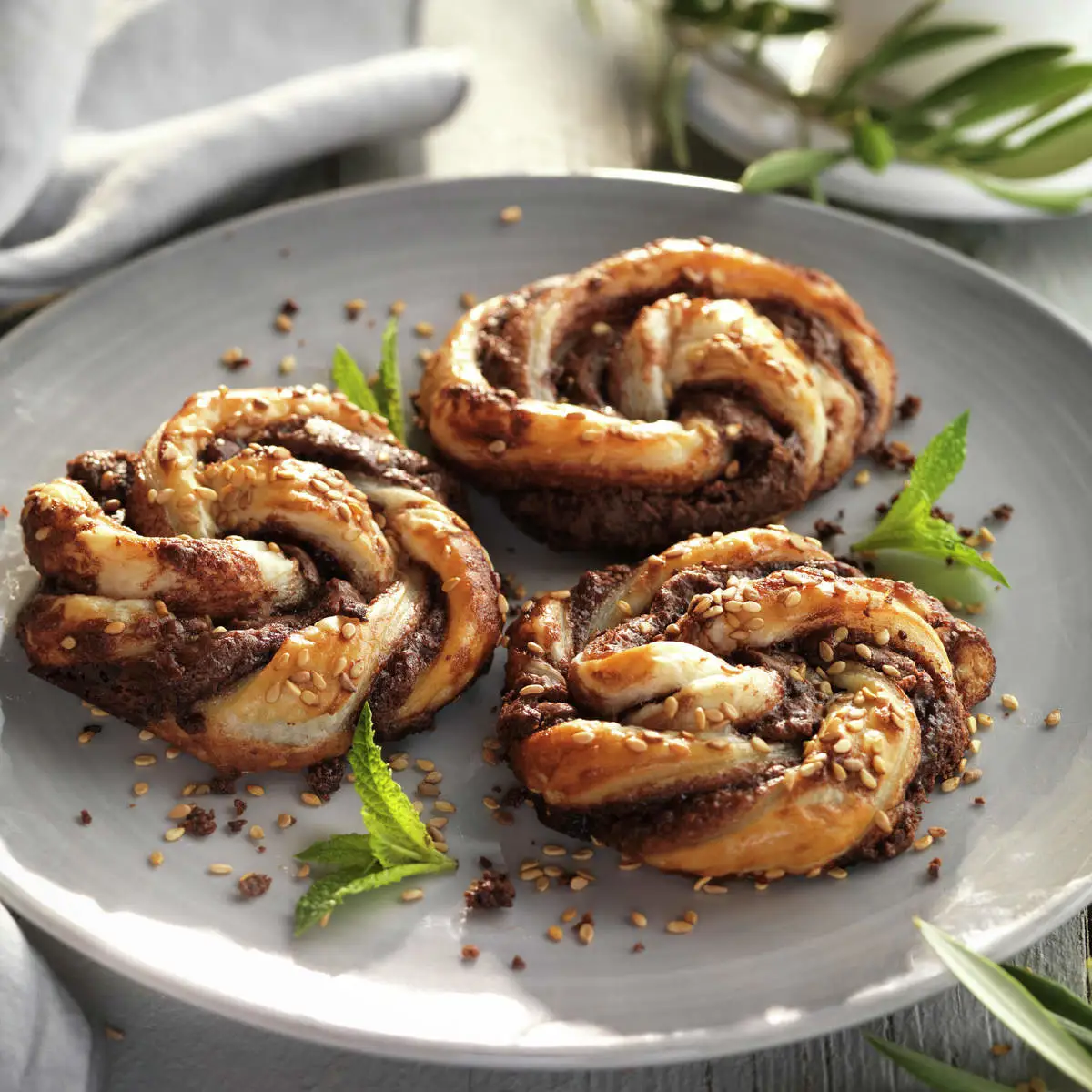 Caracolas de hojaldre con crema de chocolate