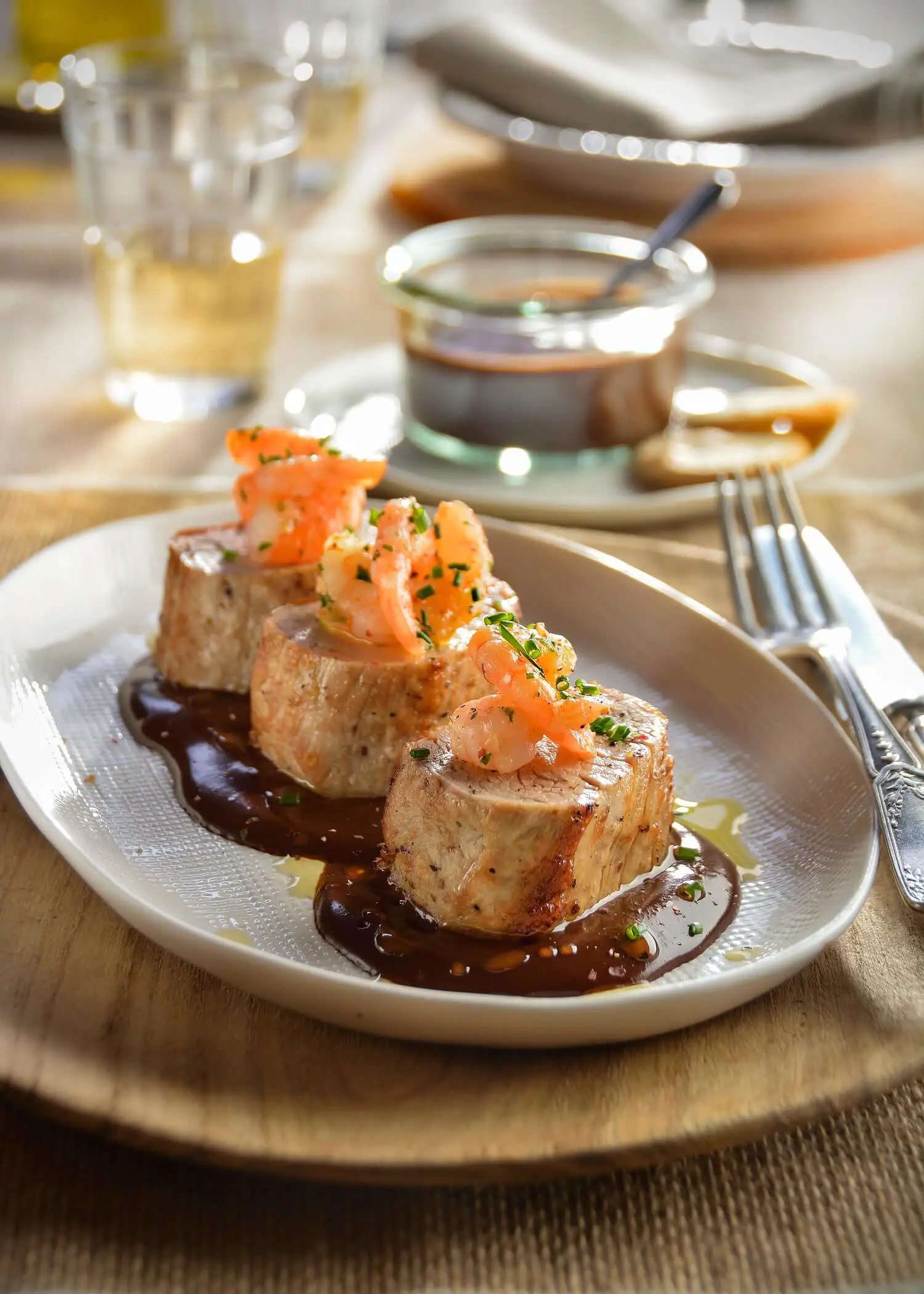 recetas con carne Solomillo de cerdo con gambas y salsa de chocolate