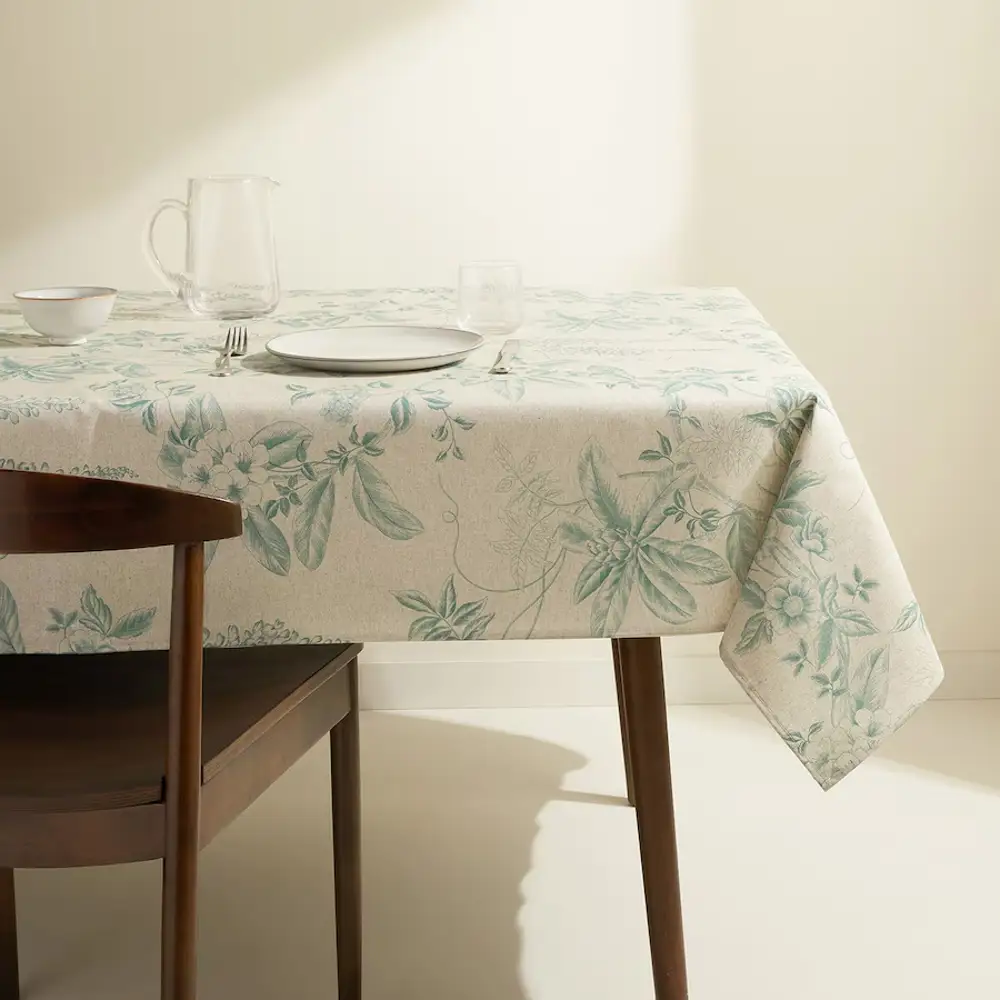 Mantel antimanchas con estampado vegetal