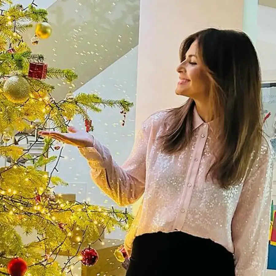 Este es el árbol de Navidad que Nuria Roca ha decorado para estas fiestas en su casa