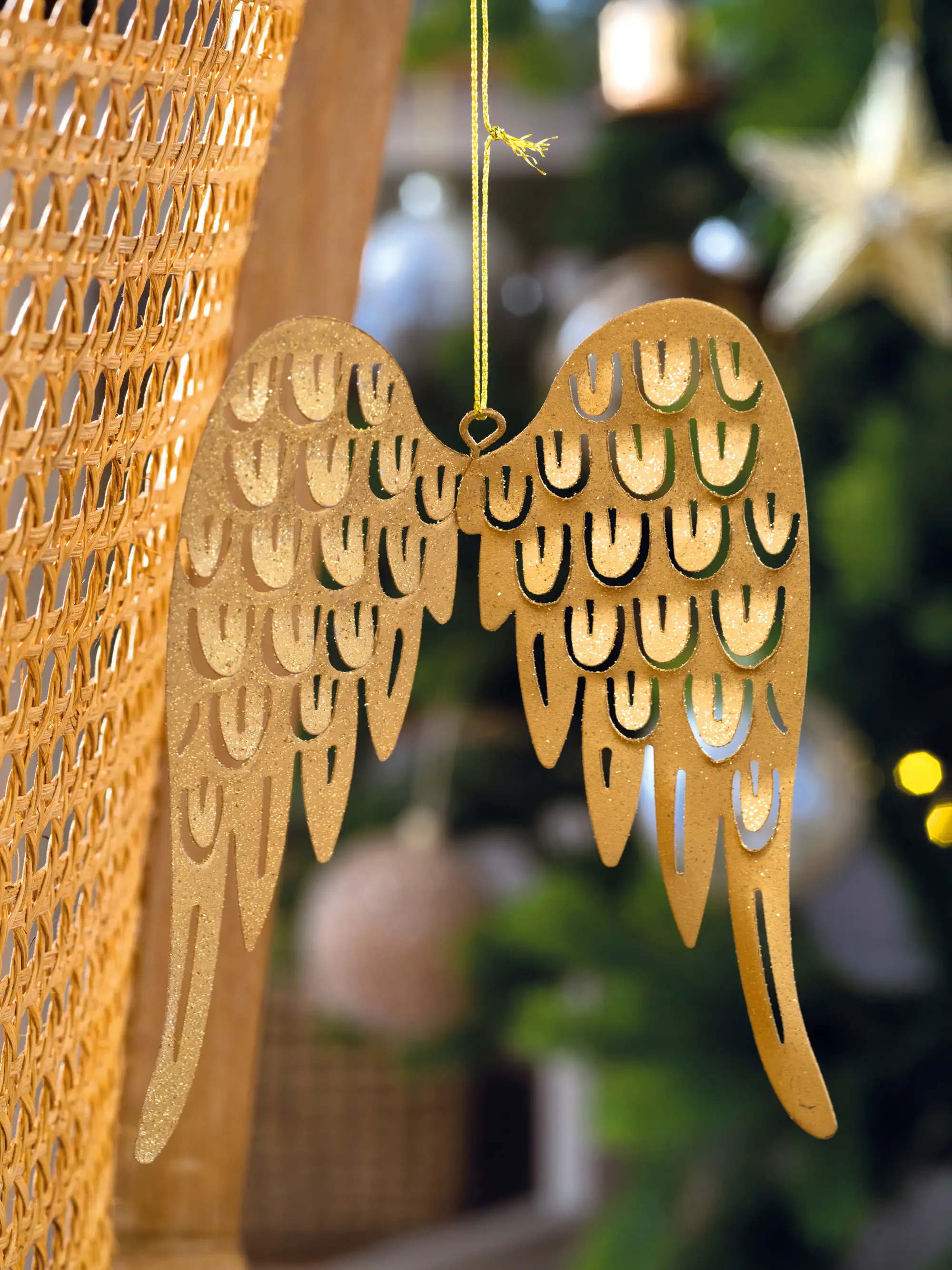 Adorno de navidad en dorado envejecido 
