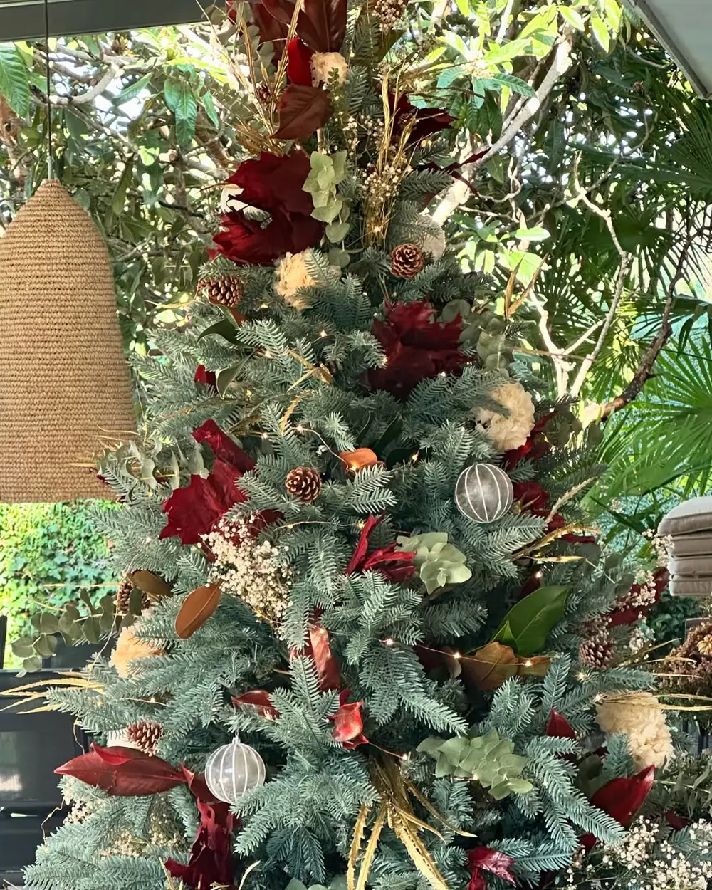 Árbol de Navidad con ramas y hojas de Sonsoles Onega