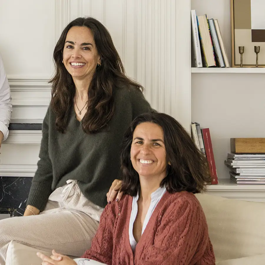 Retrato de Esther, Elena y Mar, interioristas y propietaria