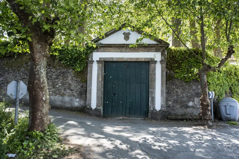 Acceso al Pazo de Aián