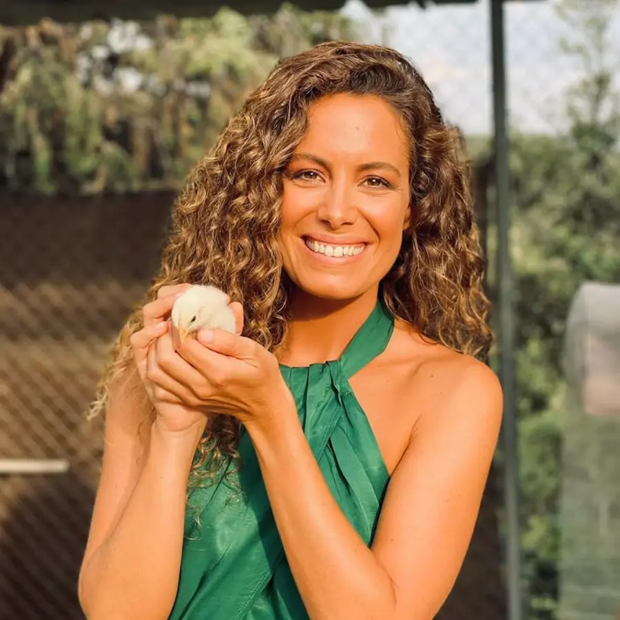 Laura Madrueño (presentadora de 'Supervivientes All Stars') abre las puertas de su casa en la Sierra de Madrid