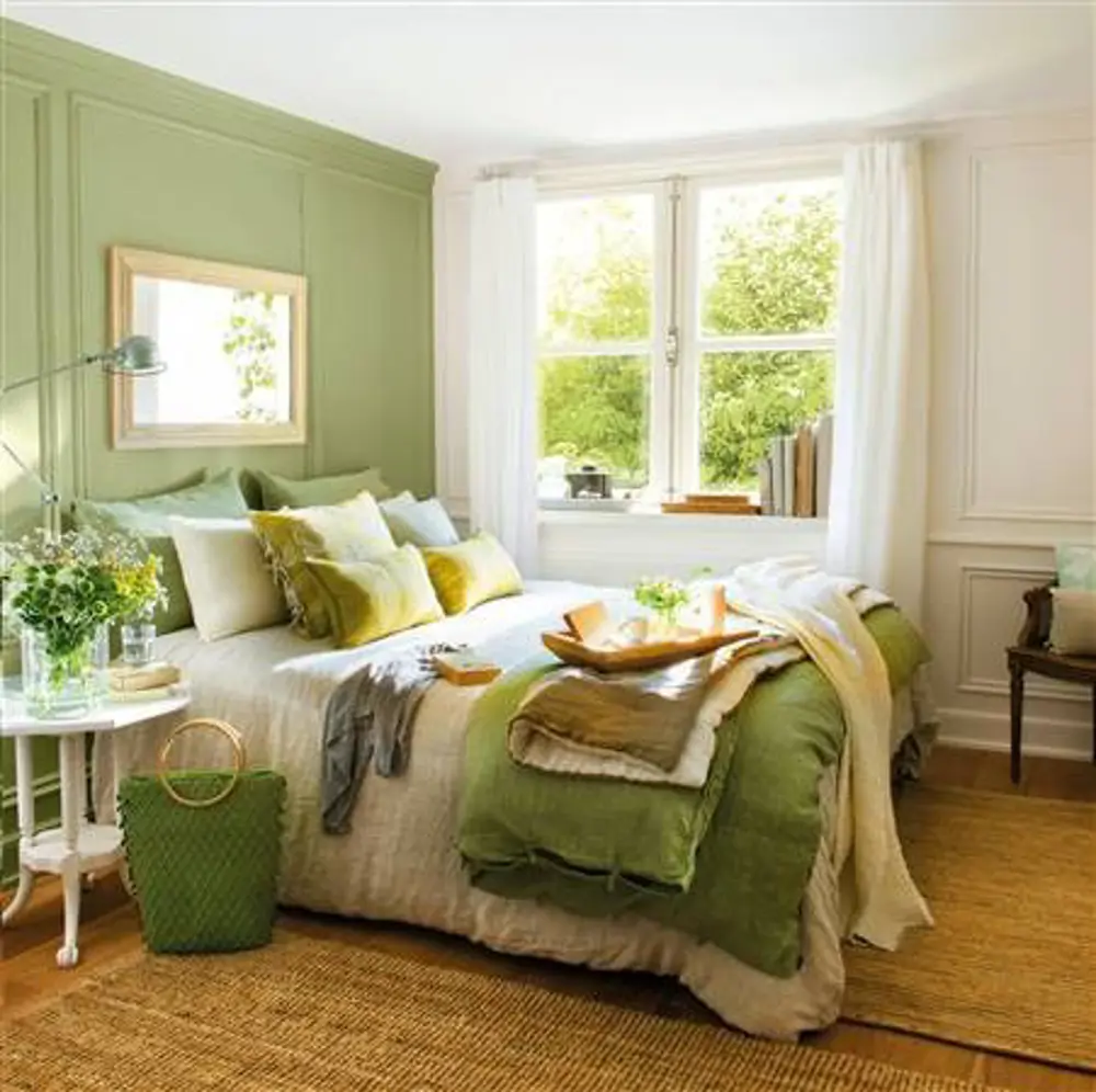 dormitorio en verde y blanco con