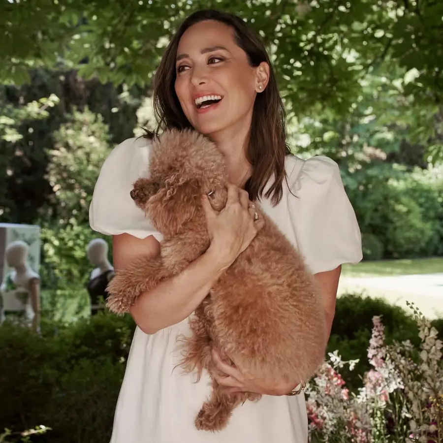 Tamara Falcó con su perrita Jacinta