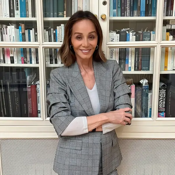 Así es la lujosa cocina de Isabel Preysler: tiene isla de mármol, luminosa, toques modernos y última tecnología