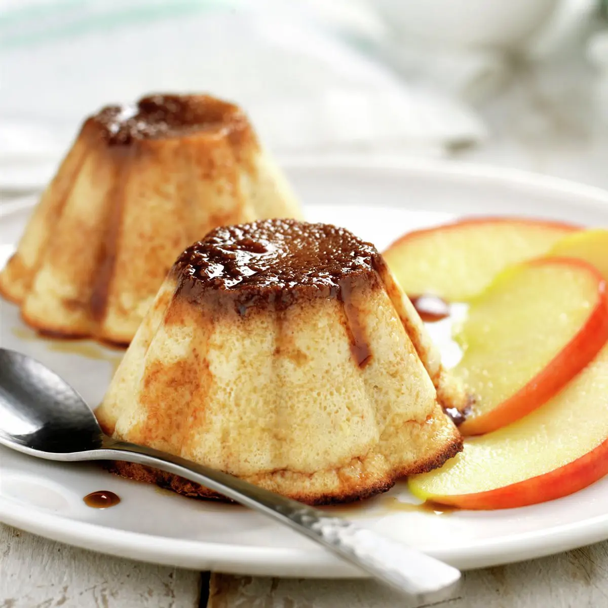 postres de invierno con manzana Flan de manzana y galletas