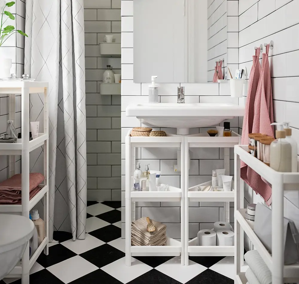 Baño con muebles de IKEA