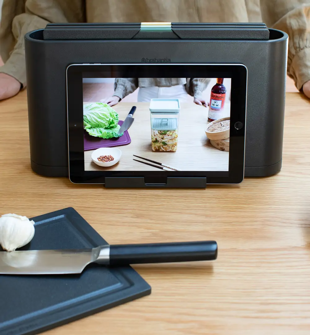 Juego de 4 tablas de cortar con soporte para tablet Tasty Greens de Brabantia
