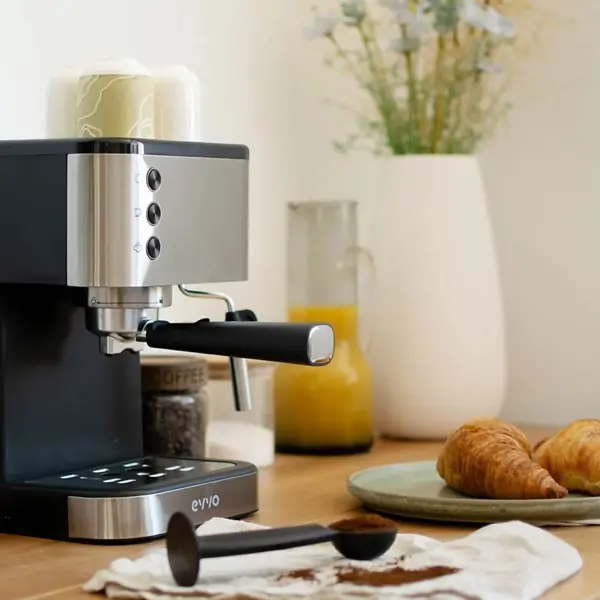 Adiós al café mal hecho: 12 cafeteras de De’Longhi, Philips o Melitta, con descuentos hasta el 71% en la Semana Fantástica de El Mueble