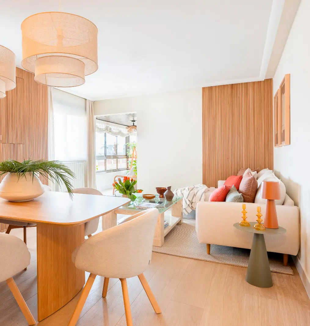 Salón pequeño proyectado por María del Valle Interiorismo