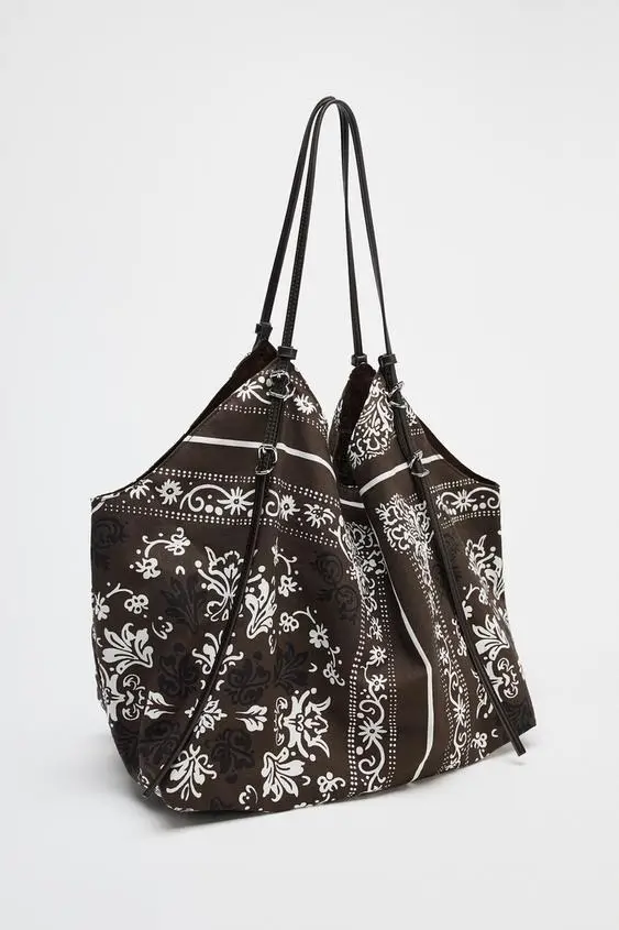 Bolso shopper estampado: el guiño de estilo
