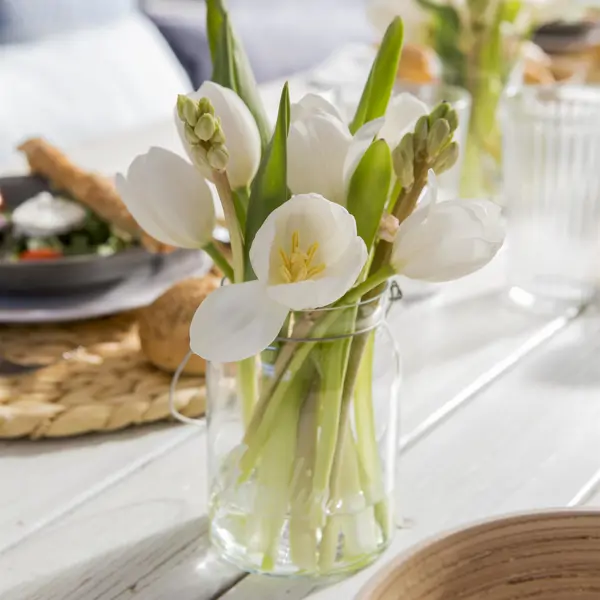Qué hacer con los bulbos de tulipán después de su floración, según los expertos en jardinería