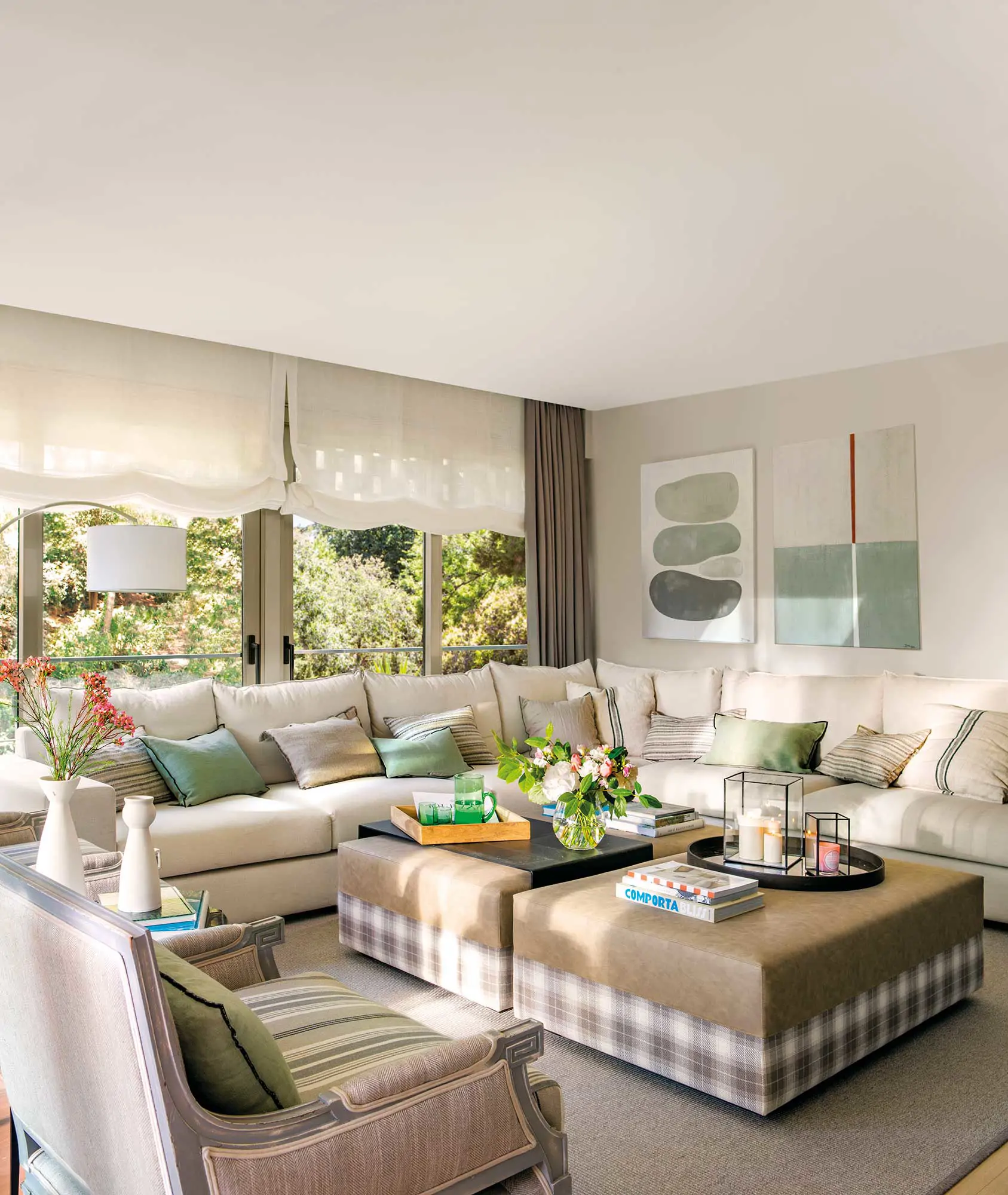 Salo´n con sofa´ rinconero 00564430