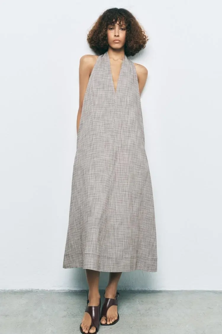 Un vestido midi holgado y fresco