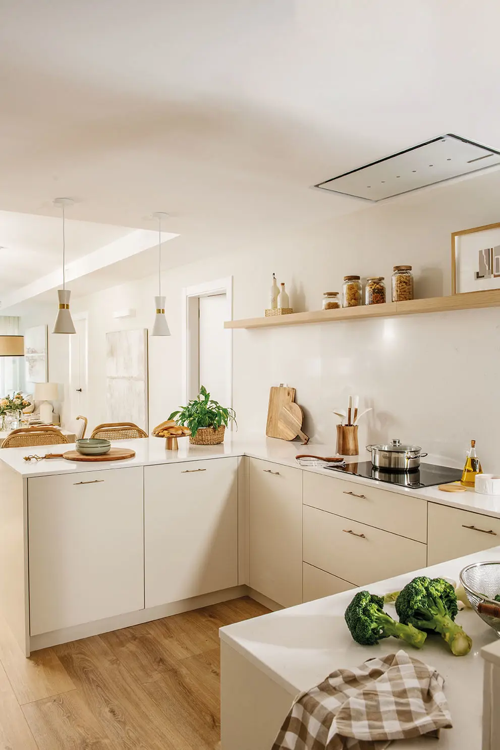 Una cocina en 'U' abierta