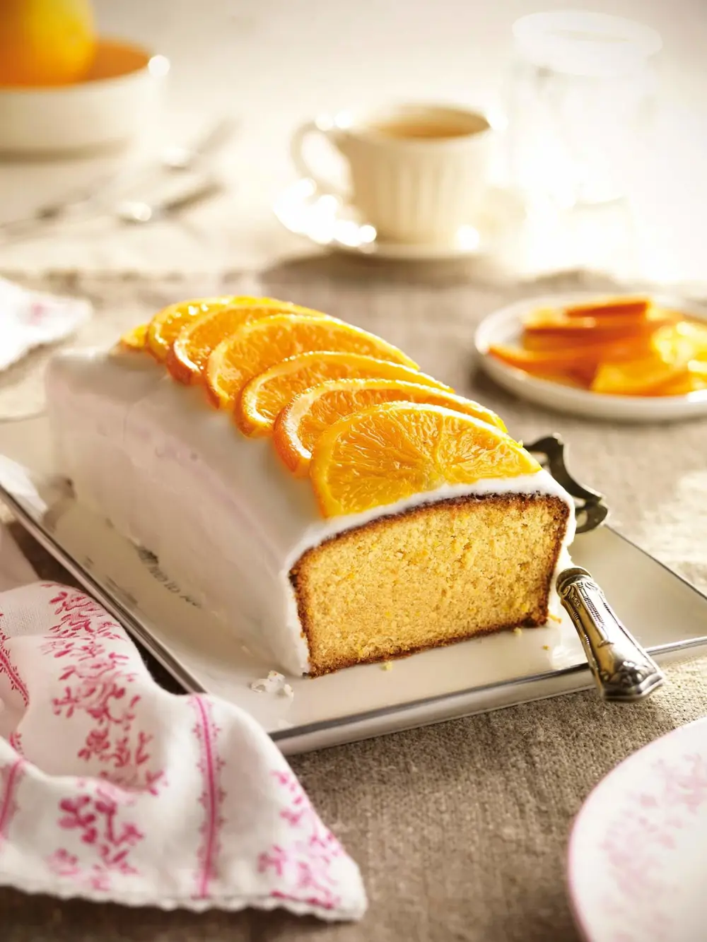 bizcocho de naranja glaseado