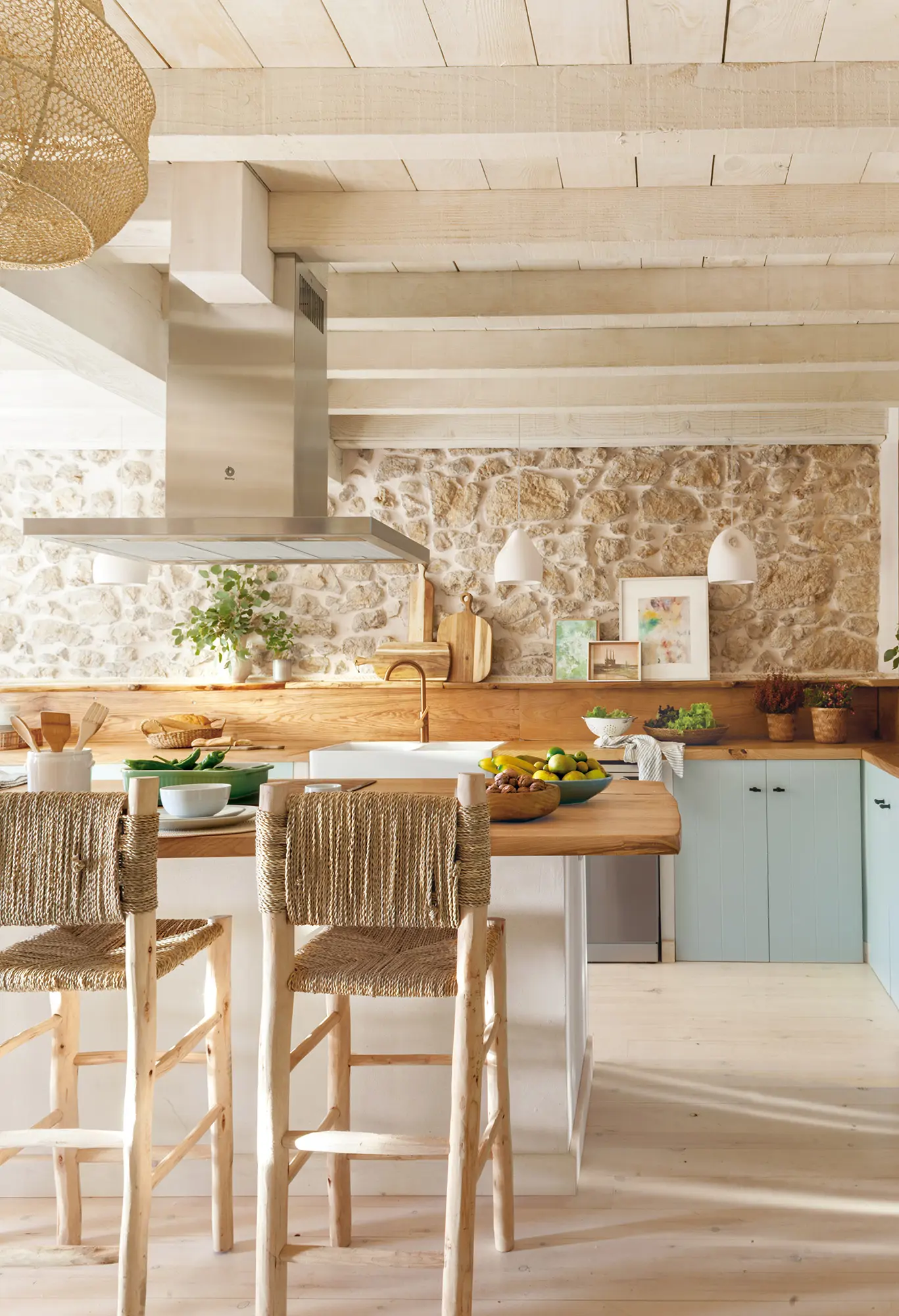 Cocina de estilo rústico moderno