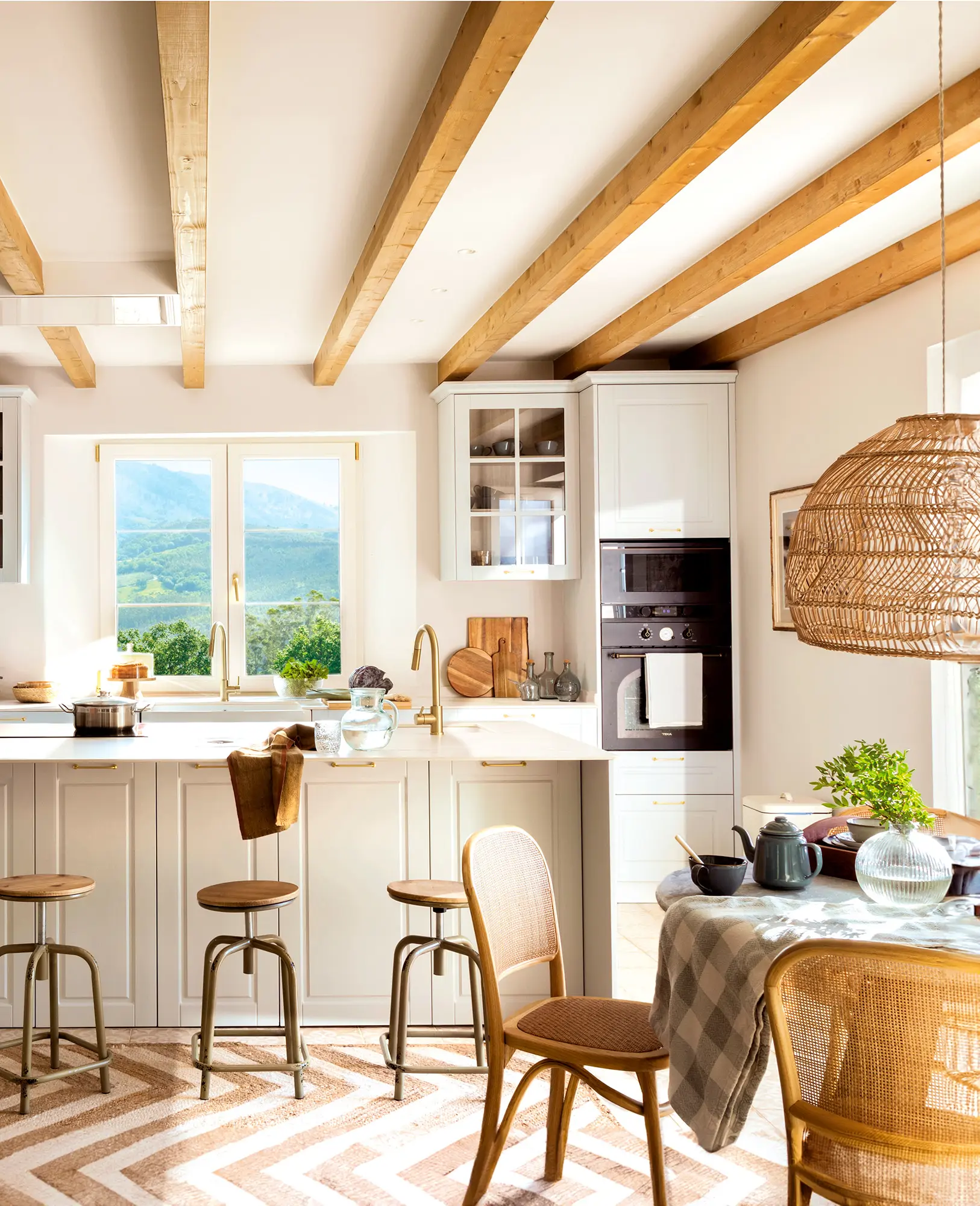 Cocina de estilo rústico moderno