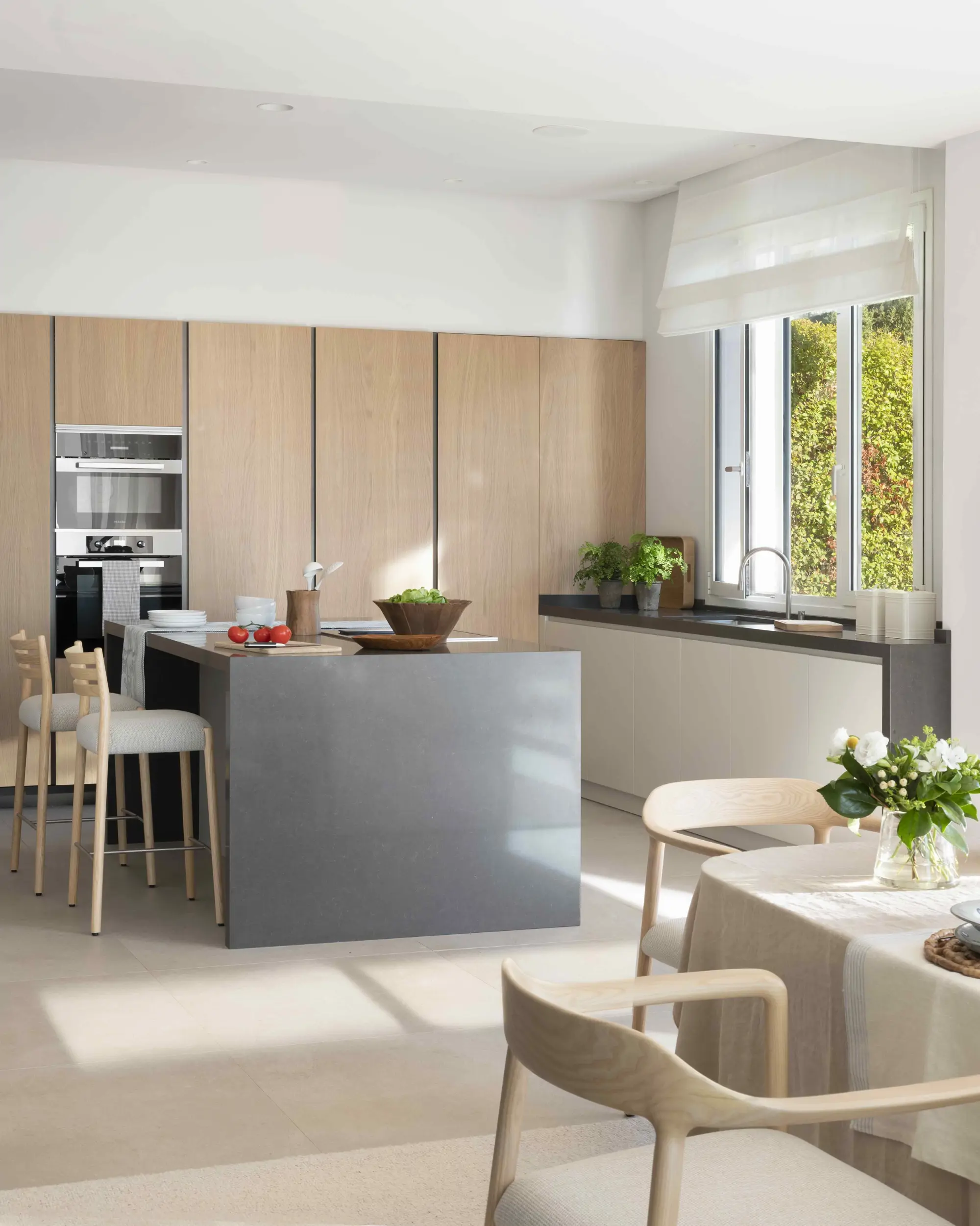 Cocina abierta con isla 00596630 O