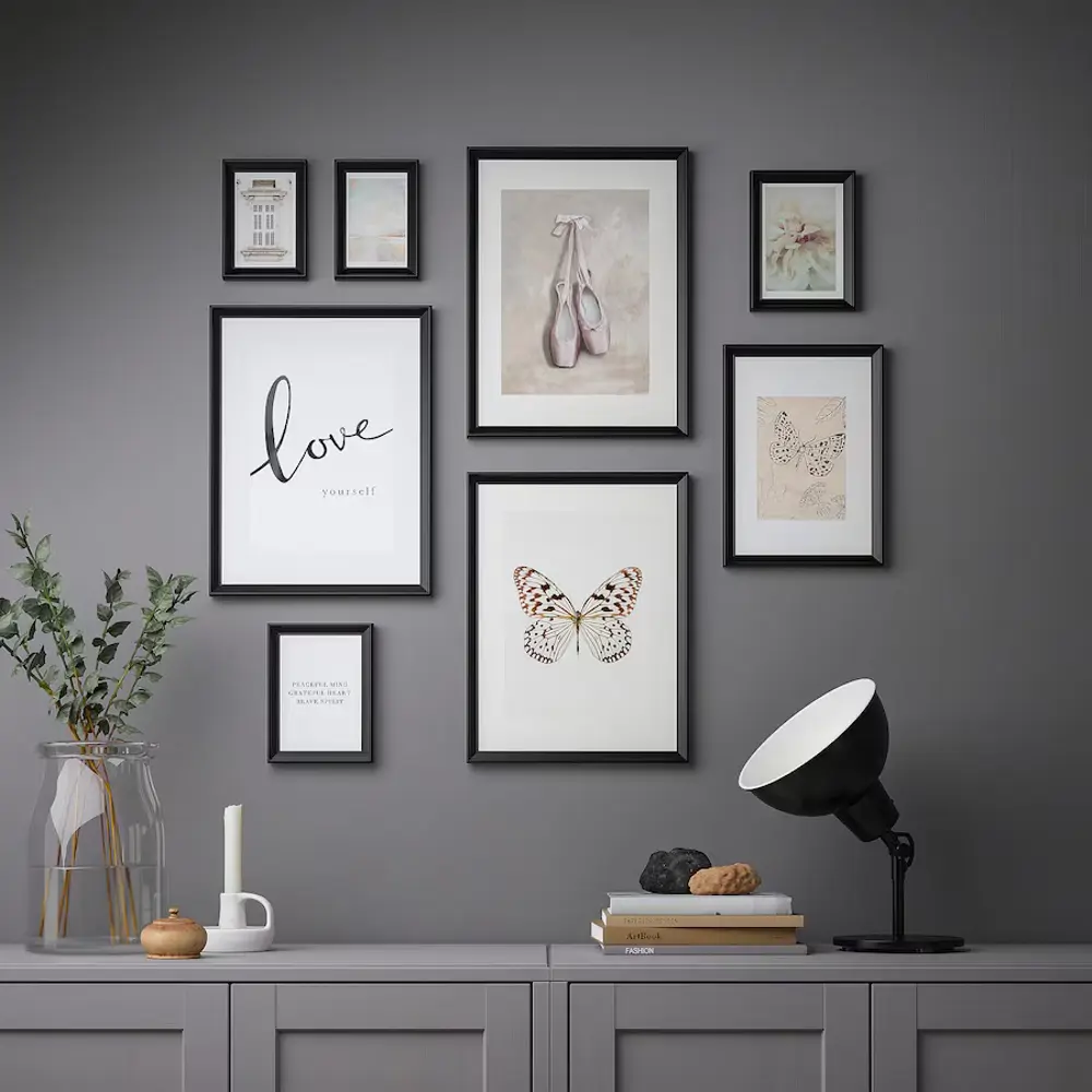 cuadros composición IKEA marco negro dibujos