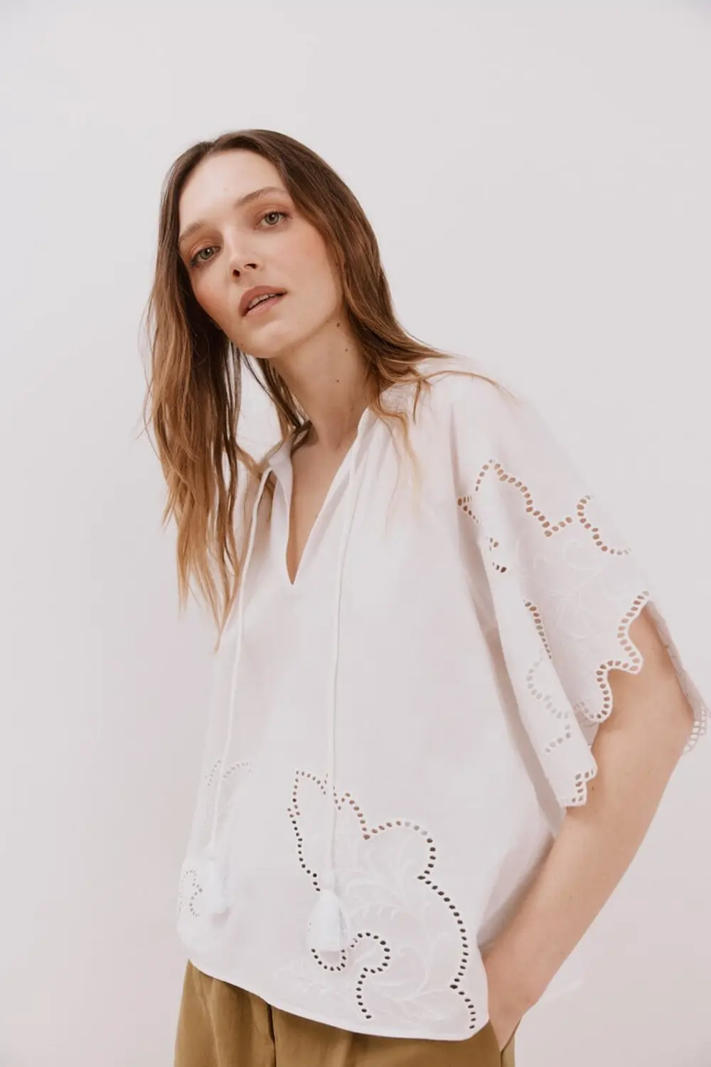 Blusa manga perforados