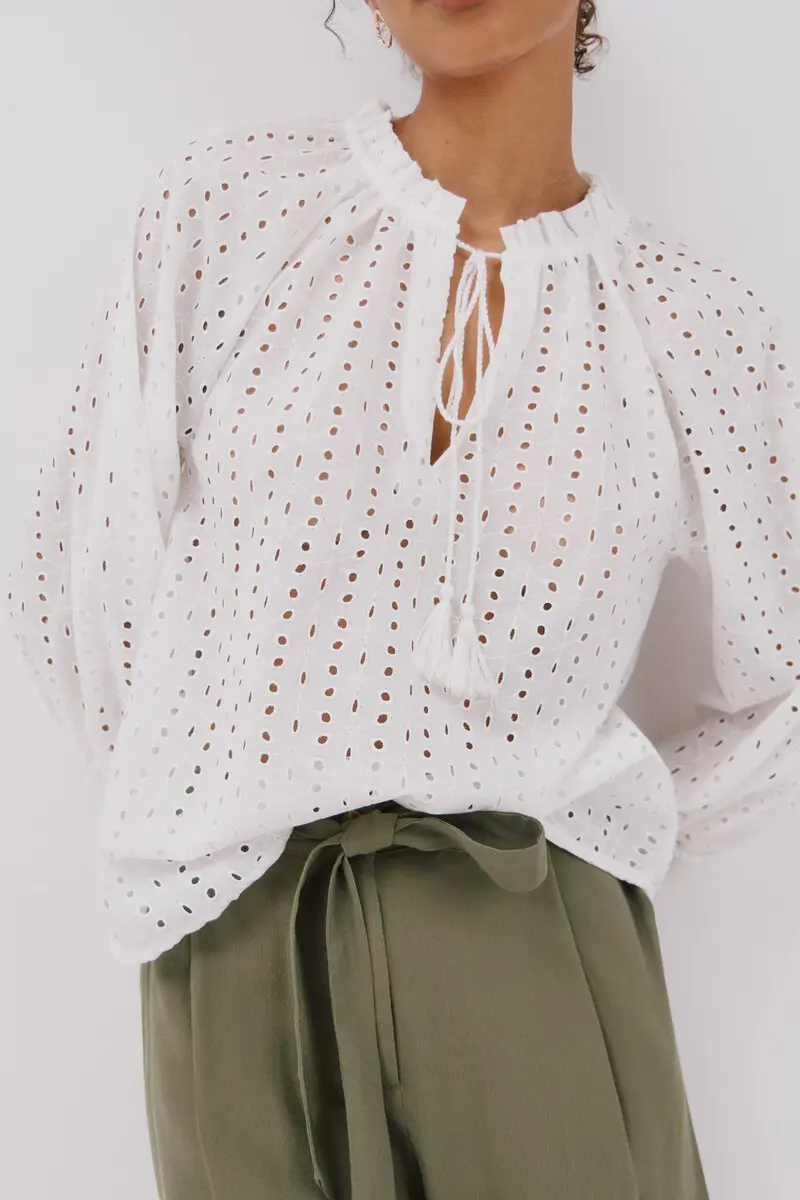 Blusa bordada