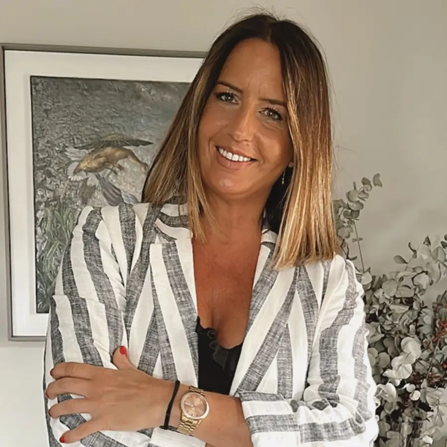LUCÍA LIPPERHEIDE