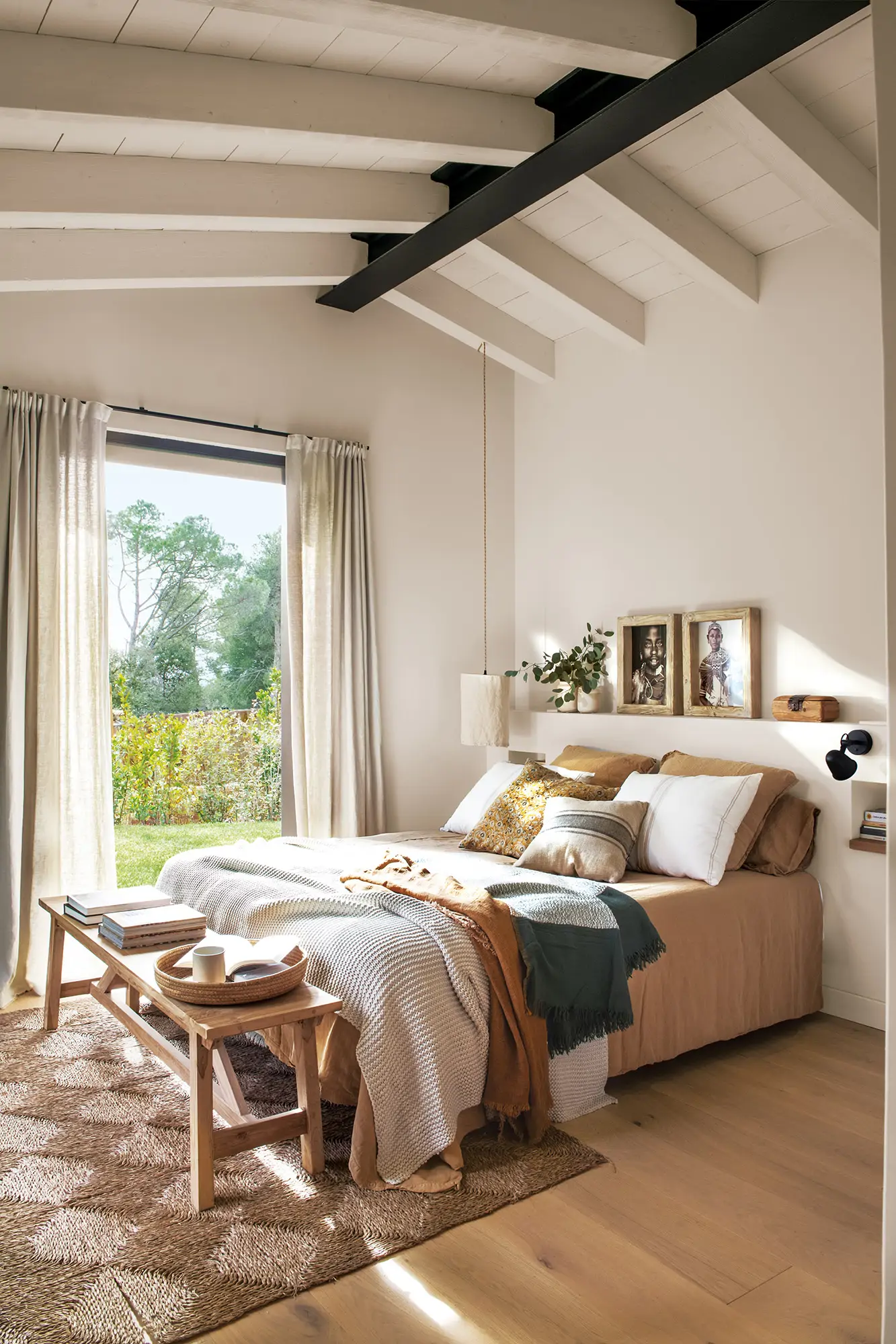 cabecero obra en dormitorio 00588443