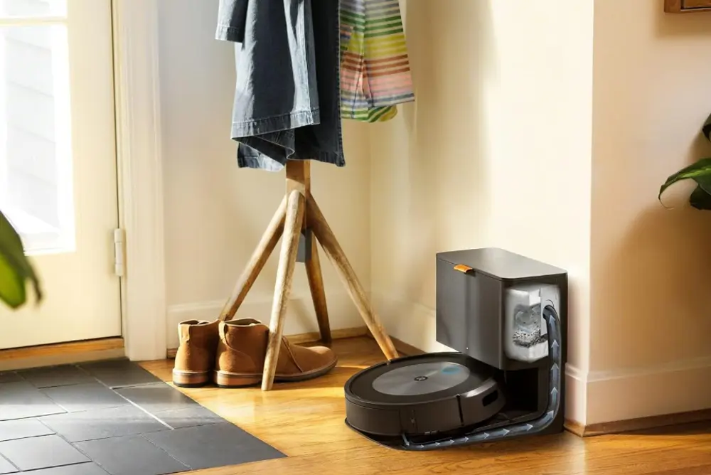 iRobot Roomba j7+
