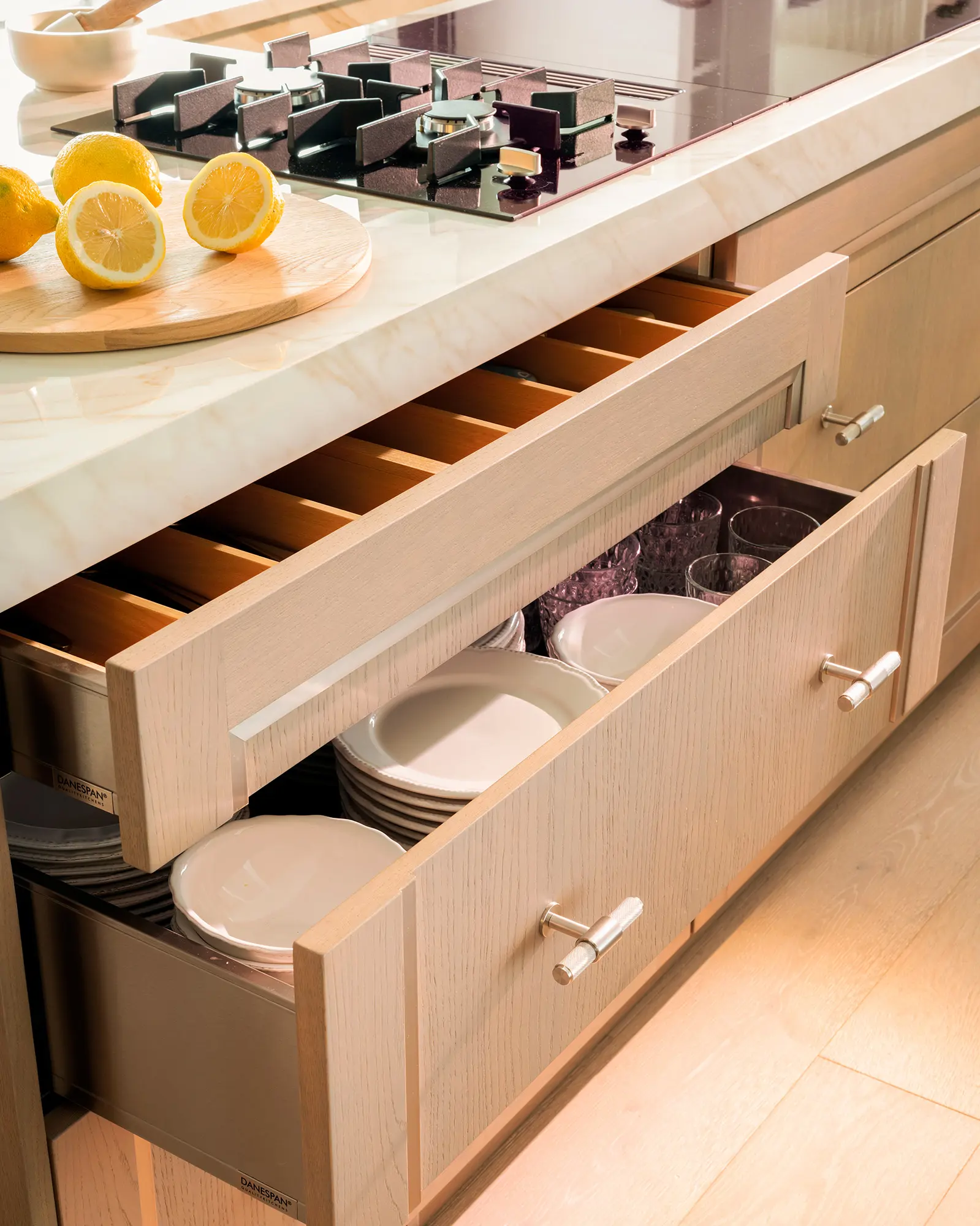Detalle de los cajones de la cocina