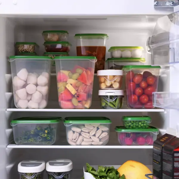 Mario Sánchez, tecnólogo de alimentos, advierte: “Usar tuppers en mal estado es peligroso. Es fundamental saber identificar cuándo debemos deshacernos de ellos”